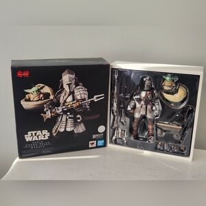 Star Wars Bandai Ronin Mandalorian Beskar Armor & Grogu Figure (Missing Sword)
